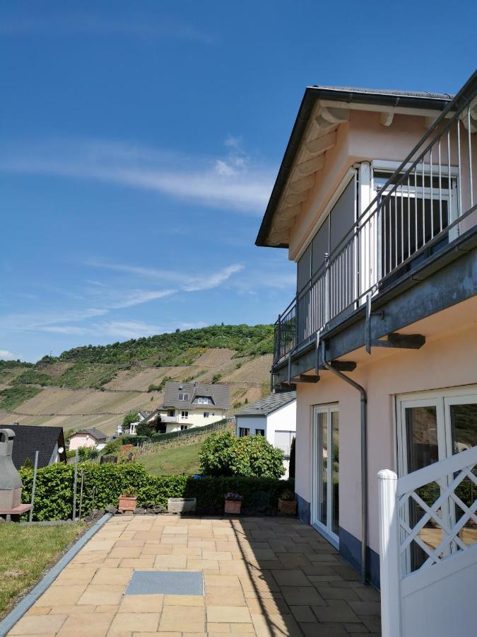 Апартаменты Weingut Amlinger&Sohn Neef Экстерьер фото